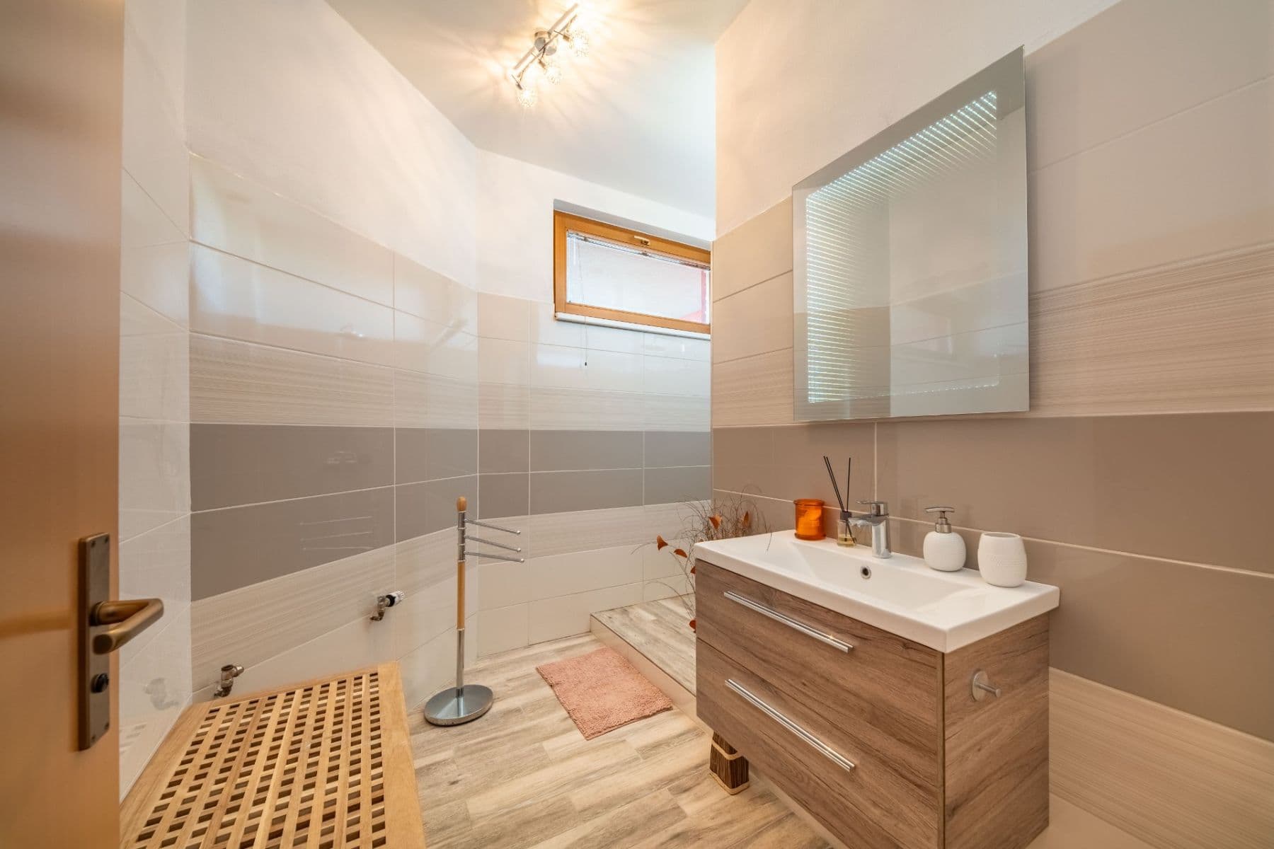 Prodej domu 224 m², pozemek 1.691 m², Tasovice, Jihomoravský kraj Prodej domu 224 m², pozemek 1.691 m², Tasovice, Jihomoravský kraj