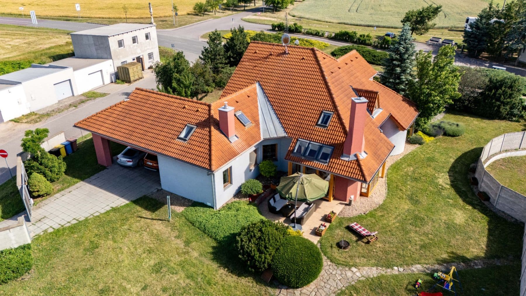 Prodej domu 224 m², pozemek 1.691 m², Tasovice, Jihomoravský kraj Prodej domu 224 m², pozemek 1.691 m², Tasovice, Jihomoravský kraj