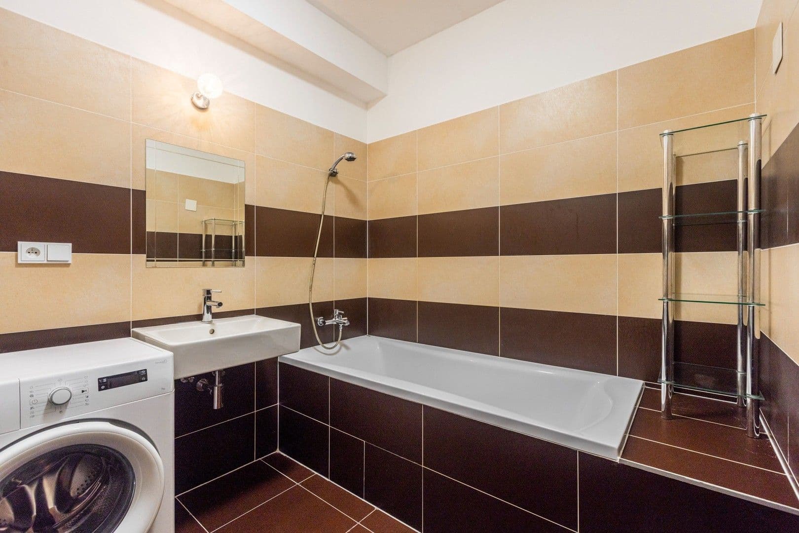 Pronájem bytu 2+kk 50 m², Počernická, Praha, Praha Pronájem bytu 2+kk 50 m², Počernická, Praha, Praha