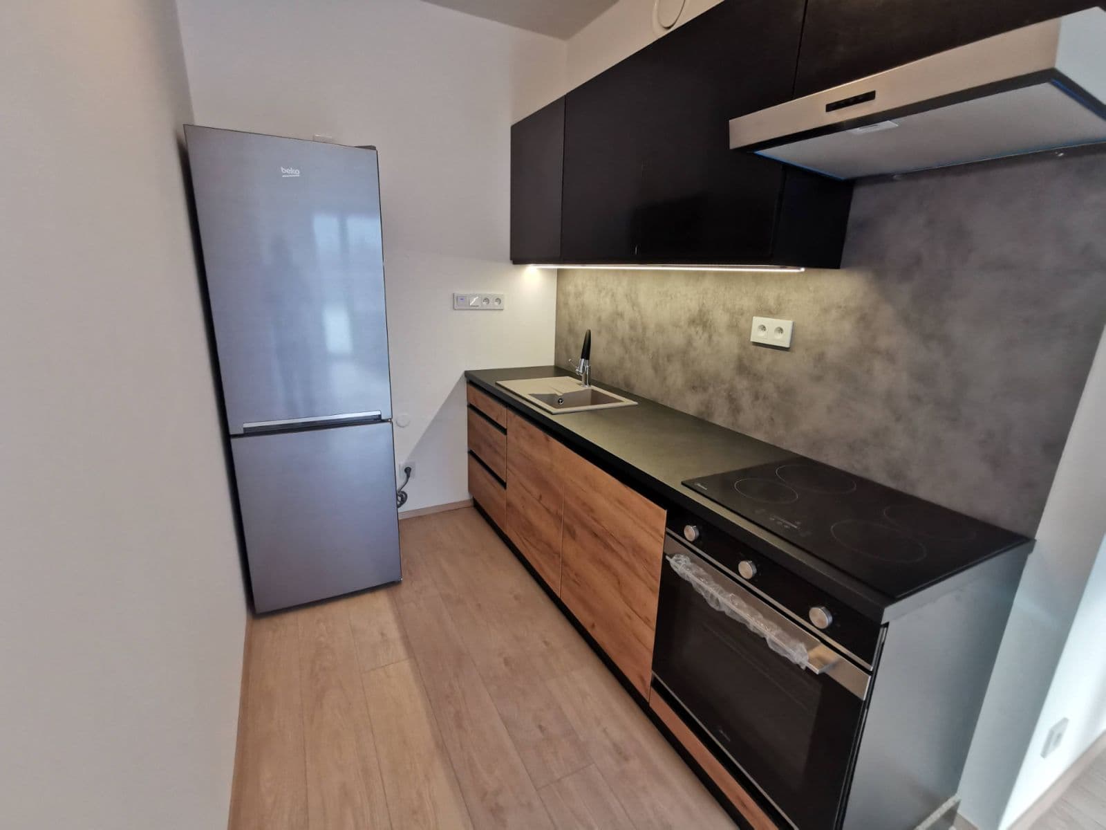 Pronájem bytu 2+kk 44 m², Františka Diviše, Praha, Praha Pronájem bytu 2+kk 44 m², Františka Diviše, Praha, Praha