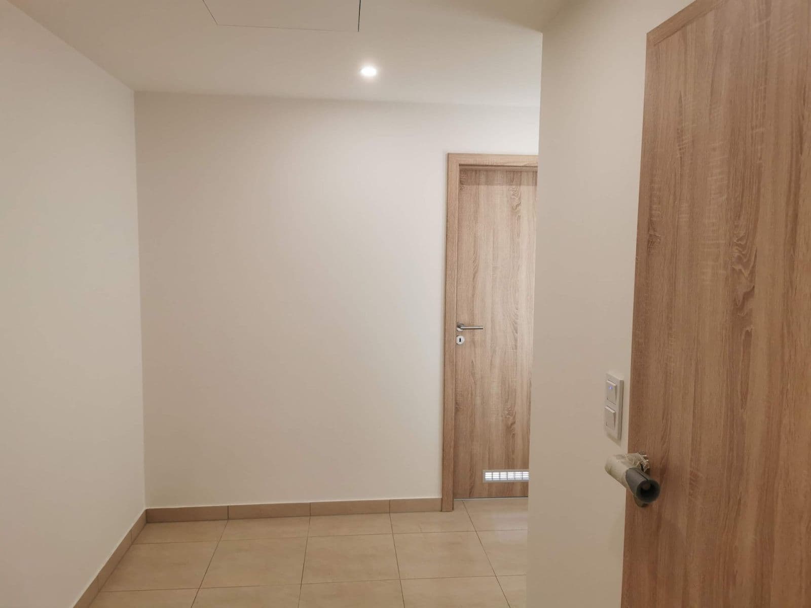 Pronájem bytu 2+kk 44 m², Františka Diviše, Praha, Praha Pronájem bytu 2+kk 44 m², Františka Diviše, Praha, Praha