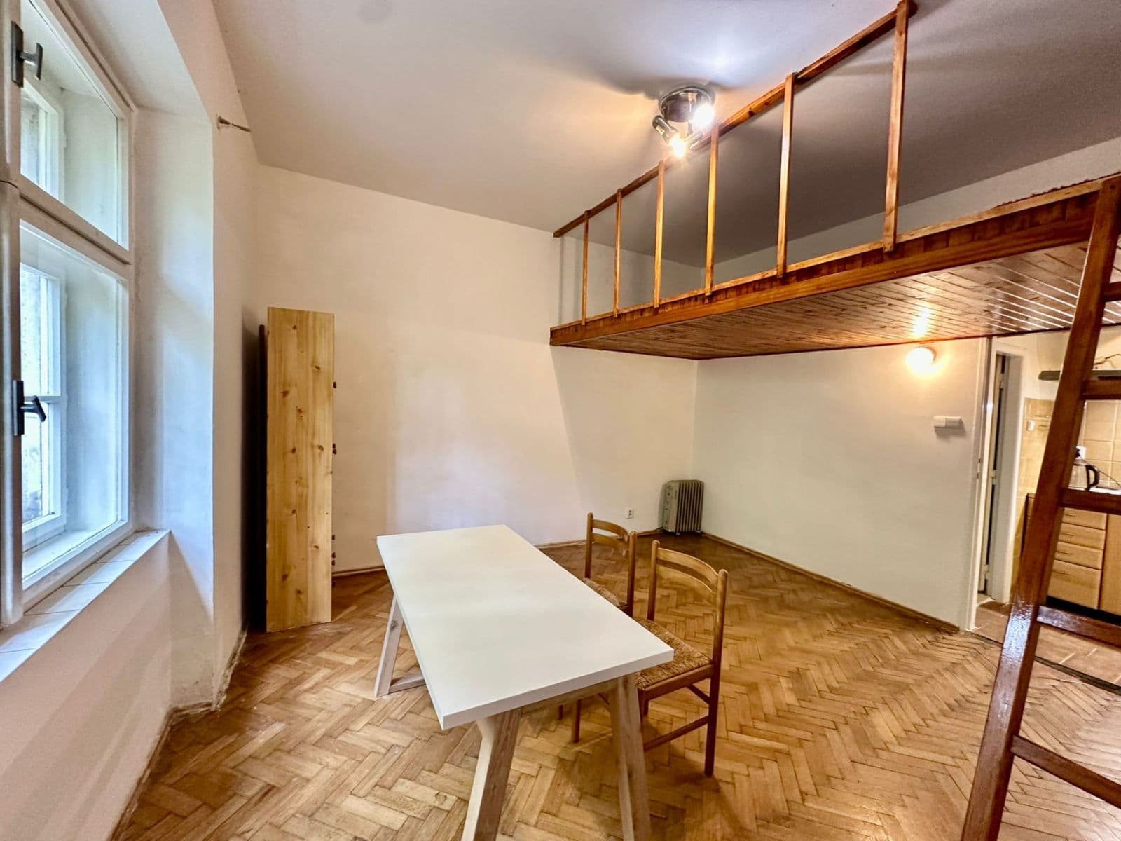Pronájem bytu 1+kk 25 m², Pod Zvonařkou, Praha, Praha Pronájem bytu 1+kk 25 m², Pod Zvonařkou, Praha, Praha