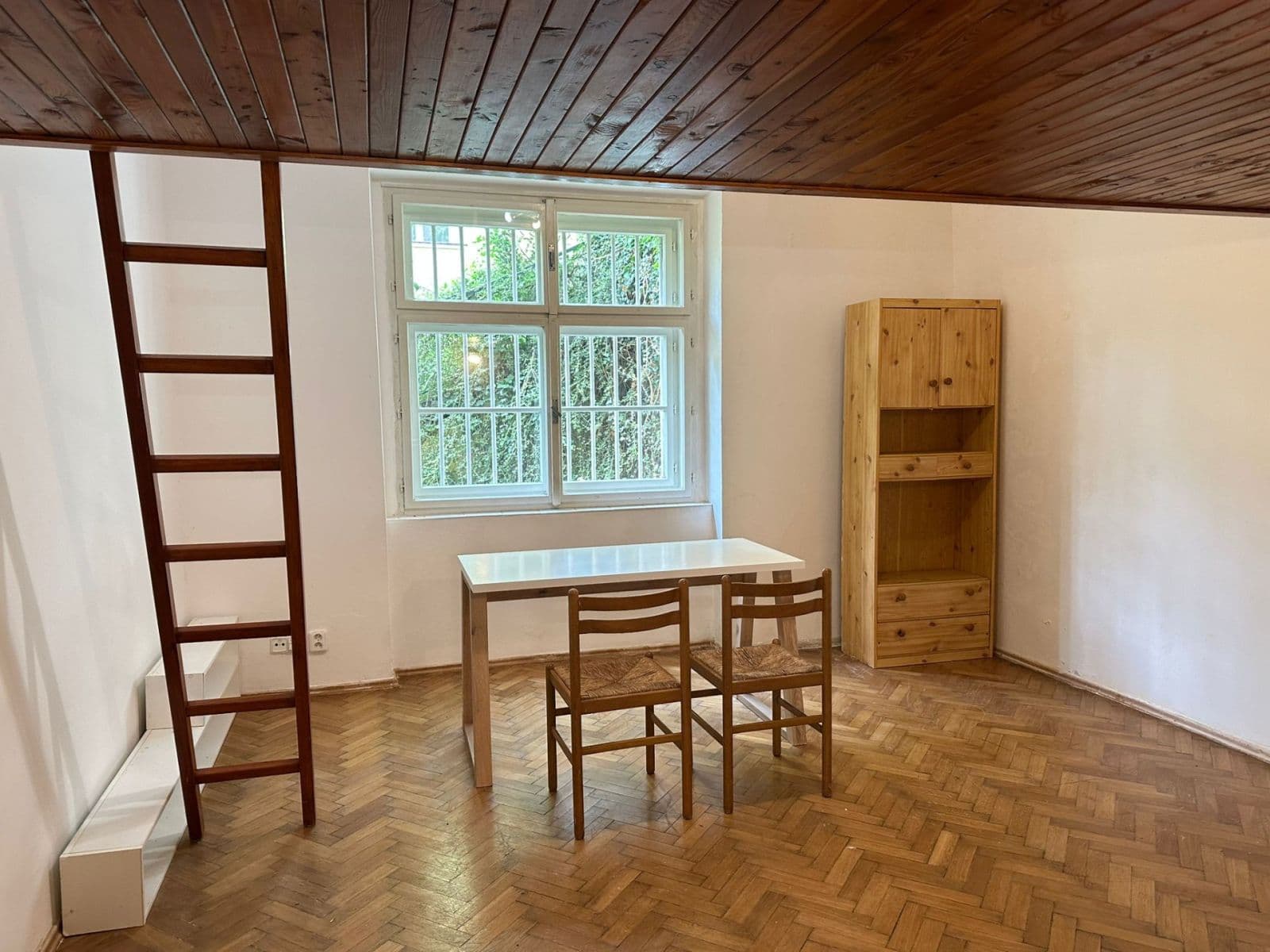 Pronájem bytu 1+kk 25 m², Pod Zvonařkou, Praha, Praha Pronájem bytu 1+kk 25 m², Pod Zvonařkou, Praha, Praha