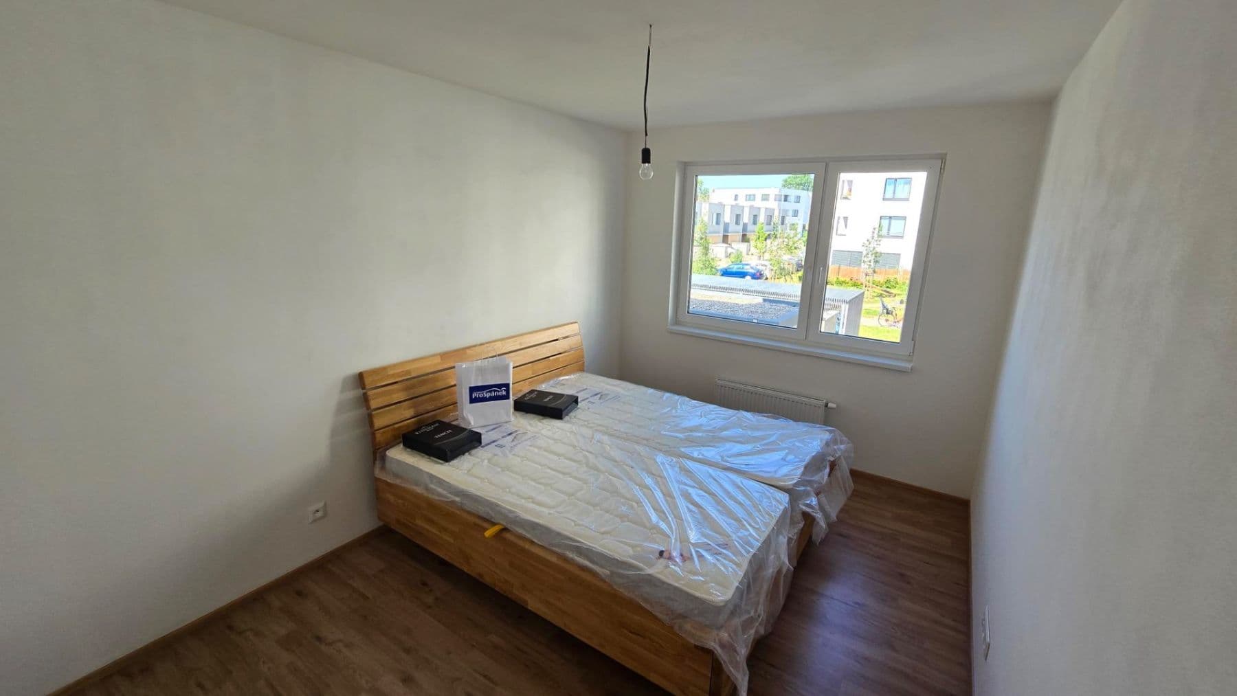 Pronájem bytu 2+kk 58 m², Nová Tesla, Pardubice, Pardubický kraj Pronájem bytu 2+kk 58 m², Nová Tesla, Pardubice, Pardubický kraj