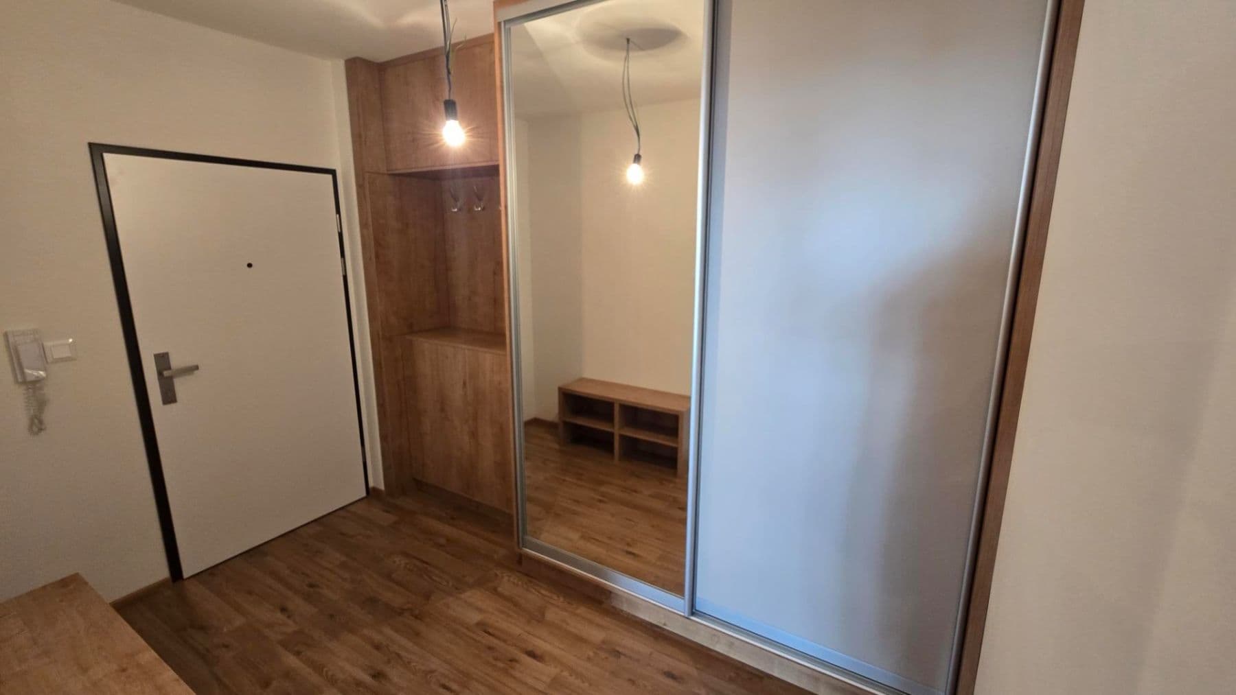 Pronájem bytu 2+kk 58 m², Nová Tesla, Pardubice, Pardubický kraj Pronájem bytu 2+kk 58 m², Nová Tesla, Pardubice, Pardubický kraj