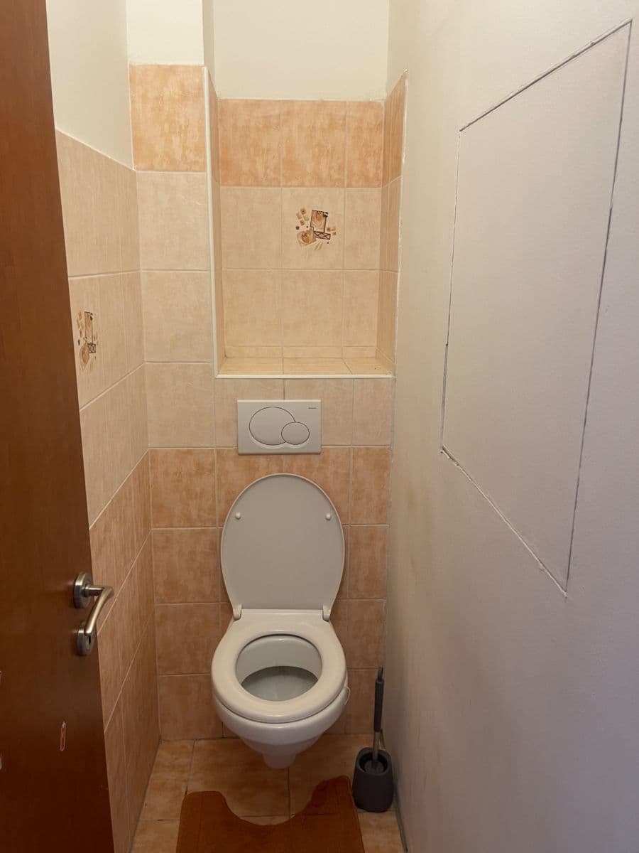 Pronájem bytu 4+1 83 m², Námestie hraničiarov, Petržalka, Bratislavský kraj Pronájem bytu 4+1 83 m², Námestie hraničiarov, Petržalka, Bratislavský kraj