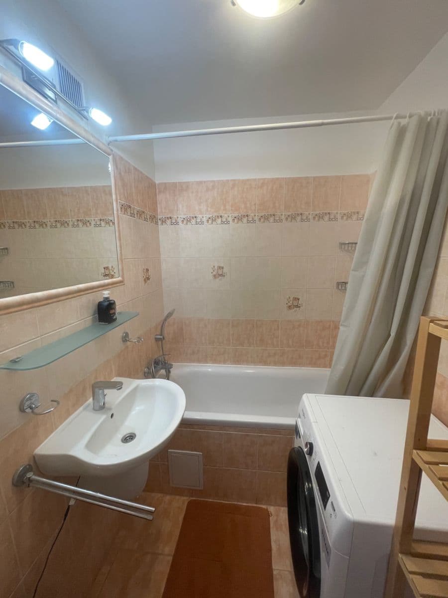 Pronájem bytu 4+1 83 m², Námestie hraničiarov, Petržalka, Bratislavský kraj Pronájem bytu 4+1 83 m², Námestie hraničiarov, Petržalka, Bratislavský kraj