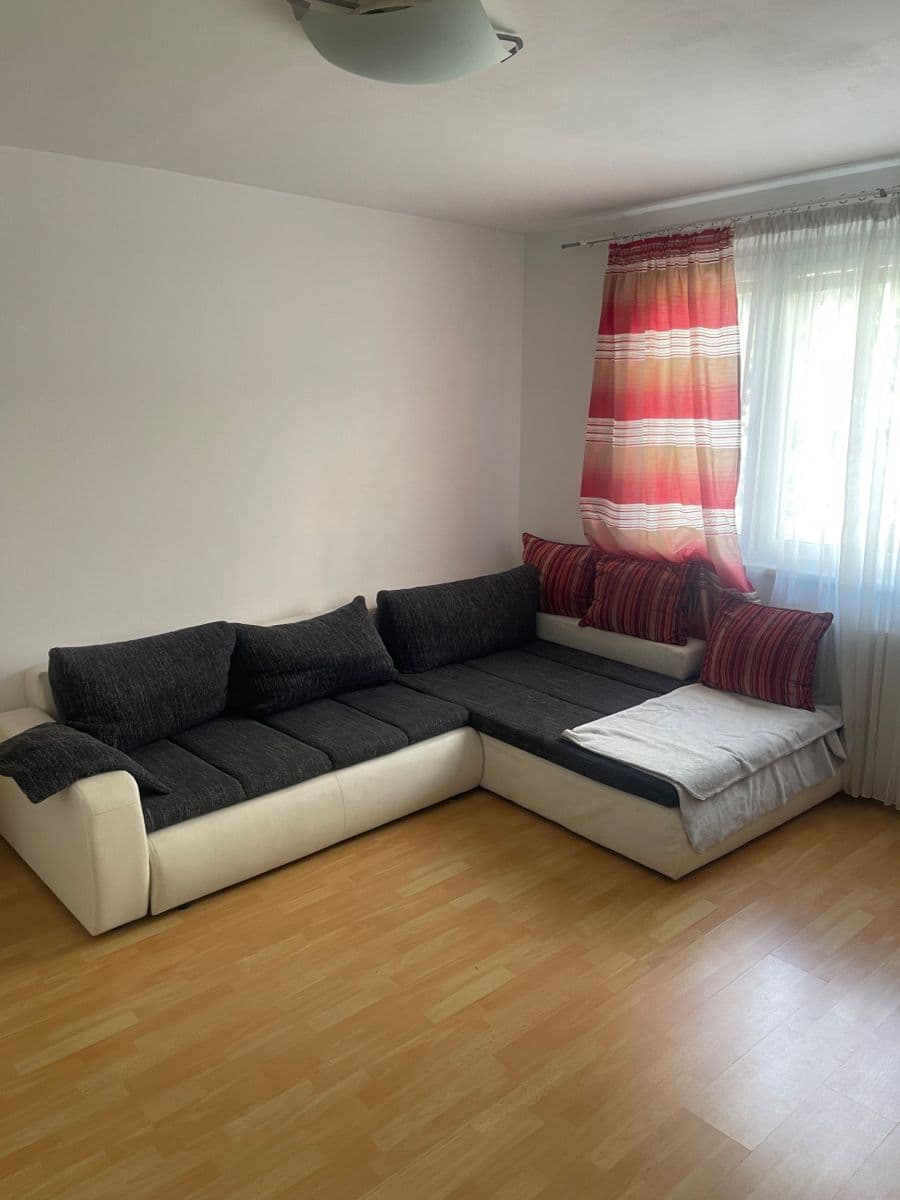 Pronájem bytu 4+1 83 m², Námestie hraničiarov, Petržalka, Bratislavský kraj Pronájem bytu 4+1 83 m², Námestie hraničiarov, Petržalka, Bratislavský kraj