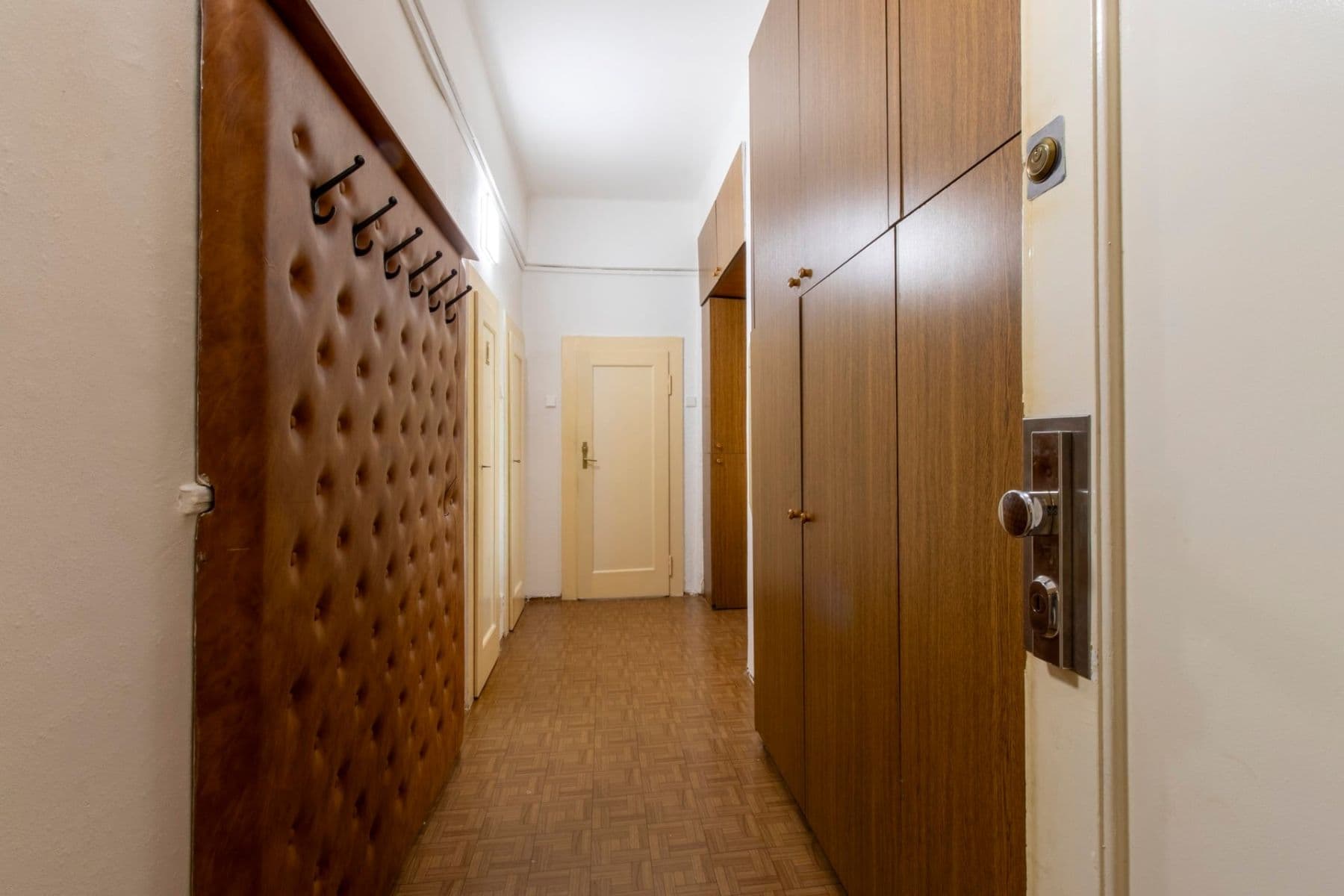 Pronájem bytu 2+kk 50 m², Levá, Praha, Praha Pronájem bytu 2+kk 50 m², Levá, Praha, Praha