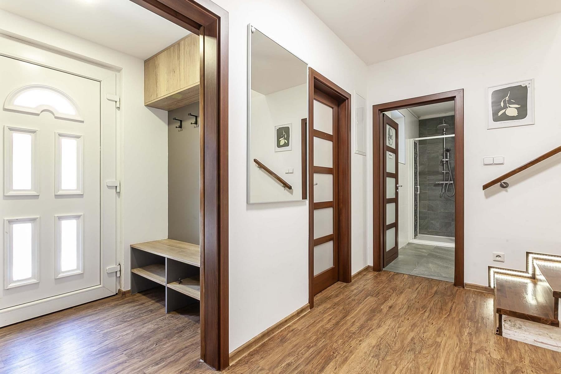Prodej domu 134 m², pozemek 249 m², Přemysla Oráče, Všetaty, Středočeský kraj Prodej domu 134 m², pozemek 249 m², Přemysla Oráče, Všetaty, Středočeský kraj