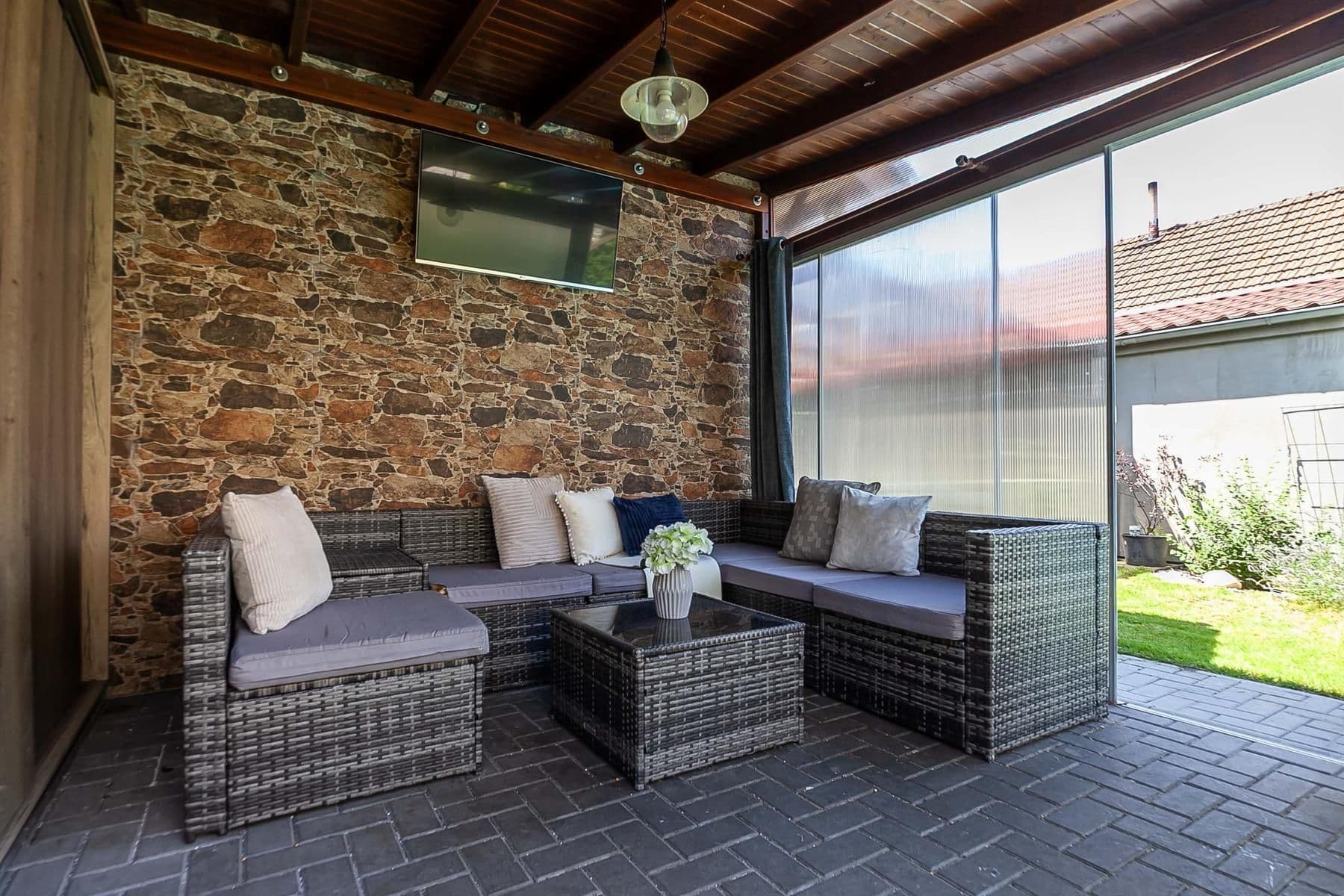 Prodej domu 134 m², pozemek 249 m², Přemysla Oráče, Všetaty, Středočeský kraj Prodej domu 134 m², pozemek 249 m², Přemysla Oráče, Všetaty, Středočeský kraj