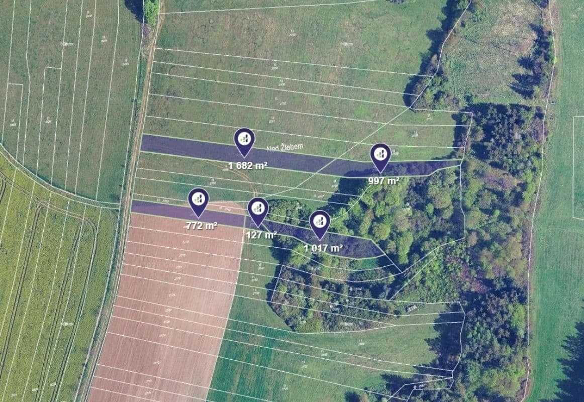 Prodej pozemku 5.599 m², Ostrov u Macochy, Jihomoravský kraj Prodej pozemku 5.599 m², Ostrov u Macochy, Jihomoravský kraj