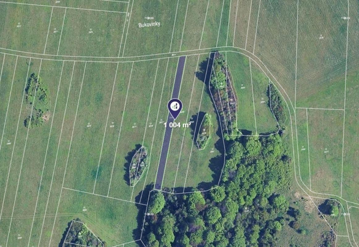 Prodej pozemku 5.599 m², Ostrov u Macochy, Jihomoravský kraj Prodej pozemku 5.599 m², Ostrov u Macochy, Jihomoravský kraj