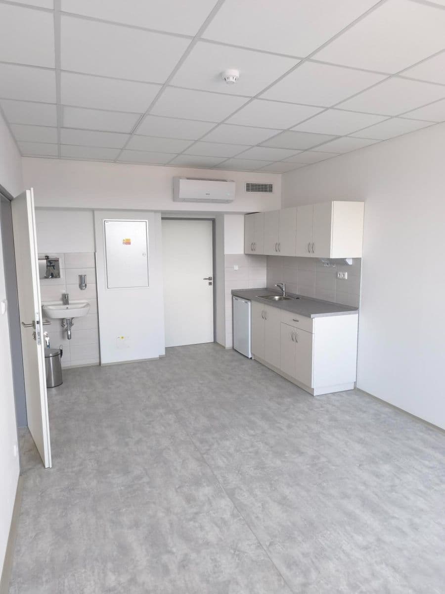 Pronájem nebytového prostoru 71 m², Tyršova, Sedlčany, Středočeský kraj Pronájem nebytového prostoru 71 m², Tyršova, Sedlčany, Středočeský kraj