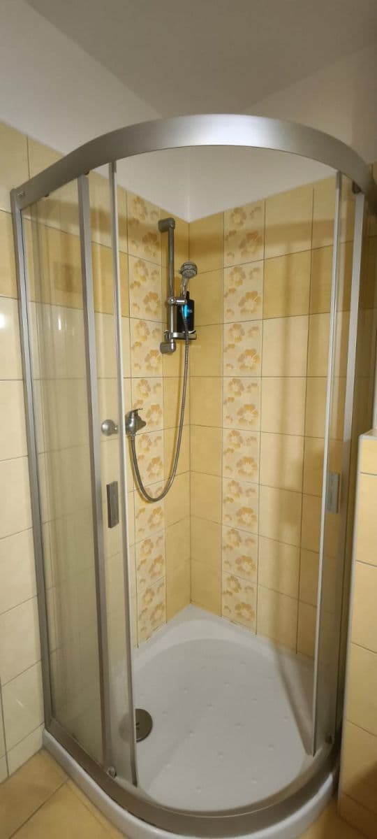 Pronájem bytu 2+kk 39 m², Kpt. Jaroše, Tábor, Jihočeský kraj Pronájem bytu 2+kk 39 m², Kpt. Jaroše, Tábor, Jihočeský kraj