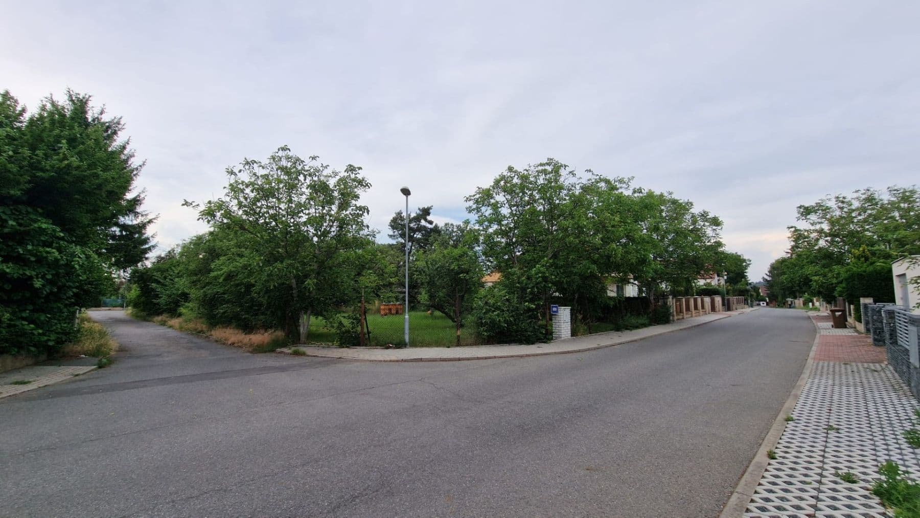 Prodej pozemku 672 m², Roztoky, Středočeský kraj Prodej pozemku 672 m², Roztoky, Středočeský kraj