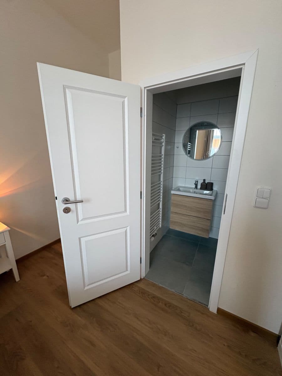 Pronájem bytu 2+kk 42 m², Poštovní, Rakovník, Středočeský kraj Pronájem bytu 2+kk 42 m², Poštovní, Rakovník, Středočeský kraj