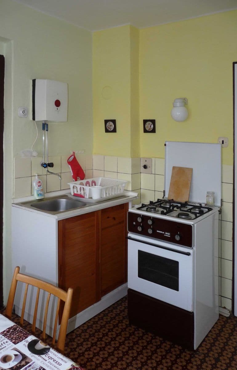 Pronájem bytu 2+1 36 m², Luční, Olomouc, Olomoucký kraj Pronájem bytu 2+1 36 m², Luční, Olomouc, Olomoucký kraj