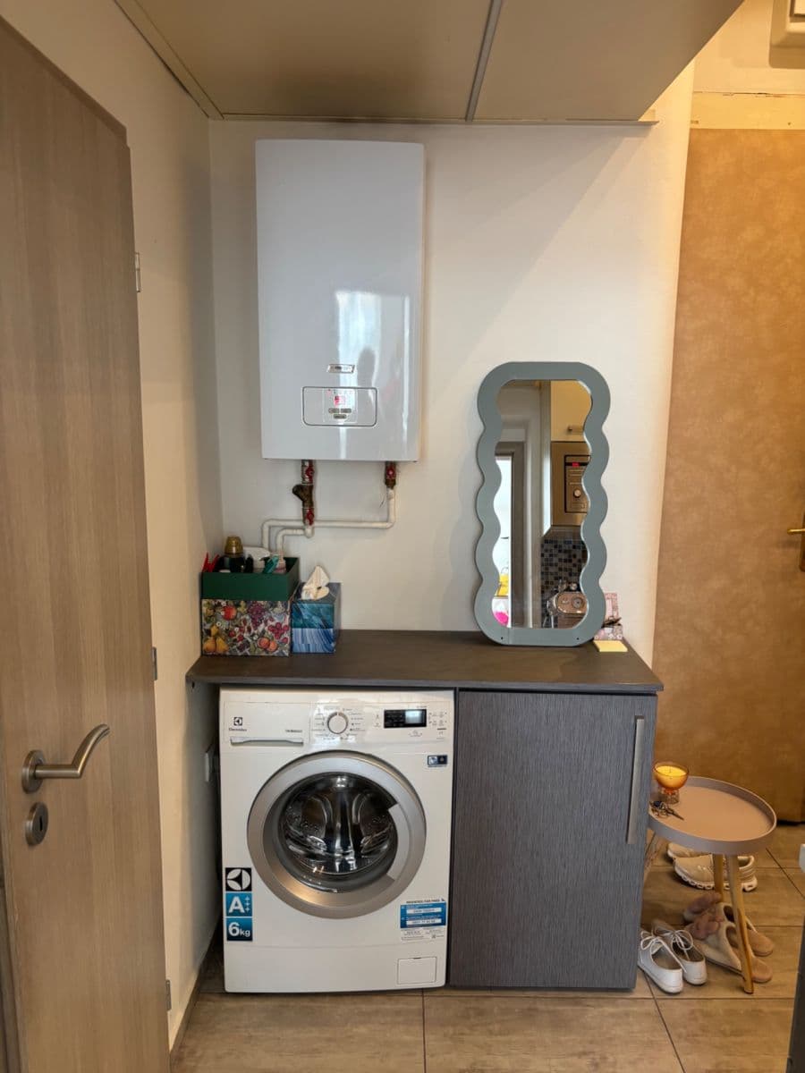 Pronájem bytu 1+kk 30 m², Žitomírská, Praha, Praha Pronájem bytu 1+kk 30 m², Žitomírská, Praha, Praha