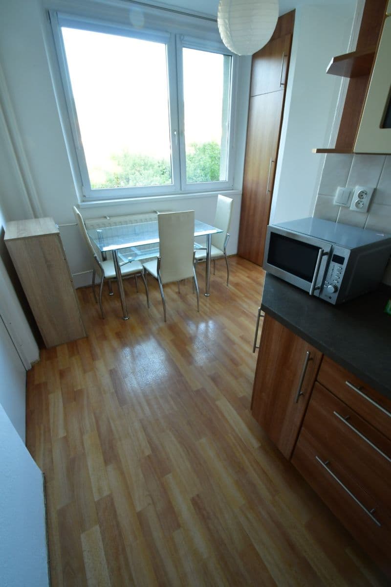 Pronájem bytu 3+1 75 m², Družba, Brumov-Bylnice, Zlínský kraj Pronájem bytu 3+1 75 m², Družba, Brumov-Bylnice, Zlínský kraj
