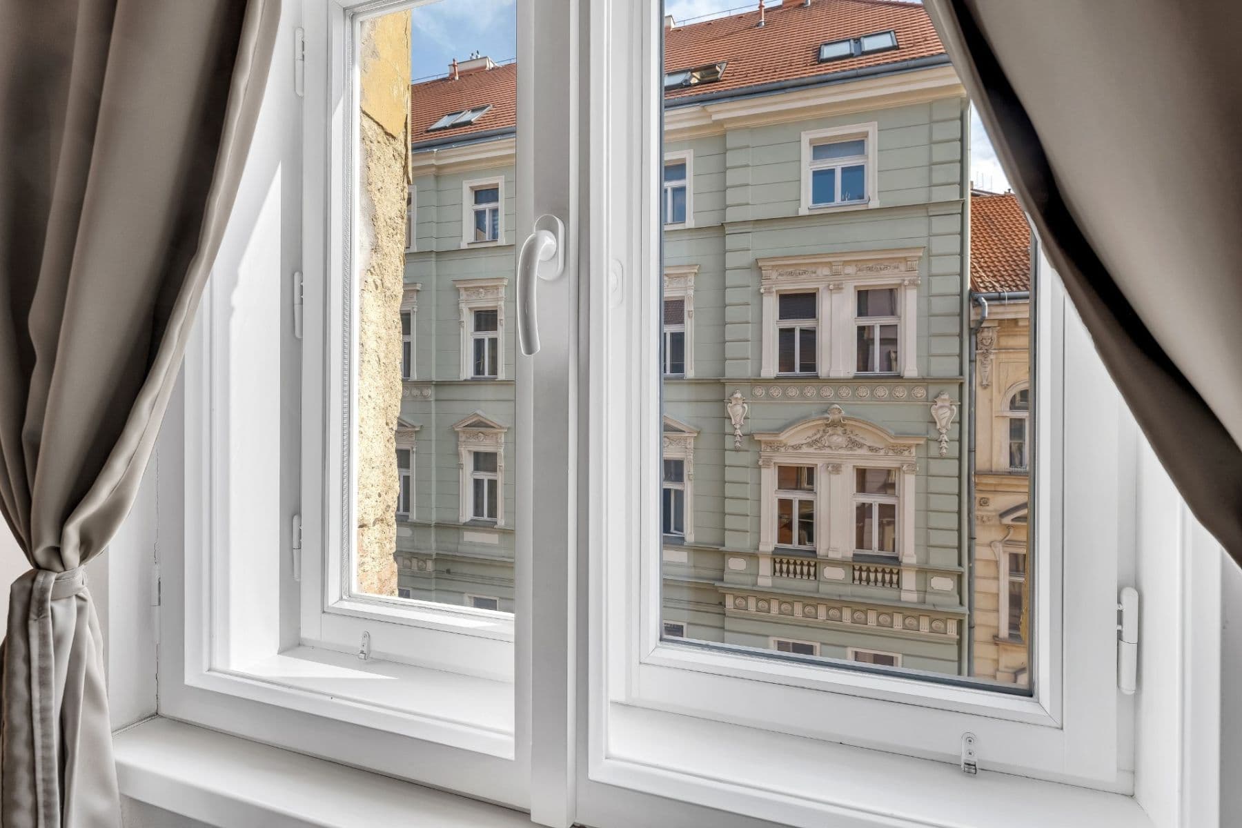 Prodej bytu 1+1 41 m², Bořivojova, Praha, Praha Prodej bytu 1+1 41 m², Bořivojova, Praha, Praha