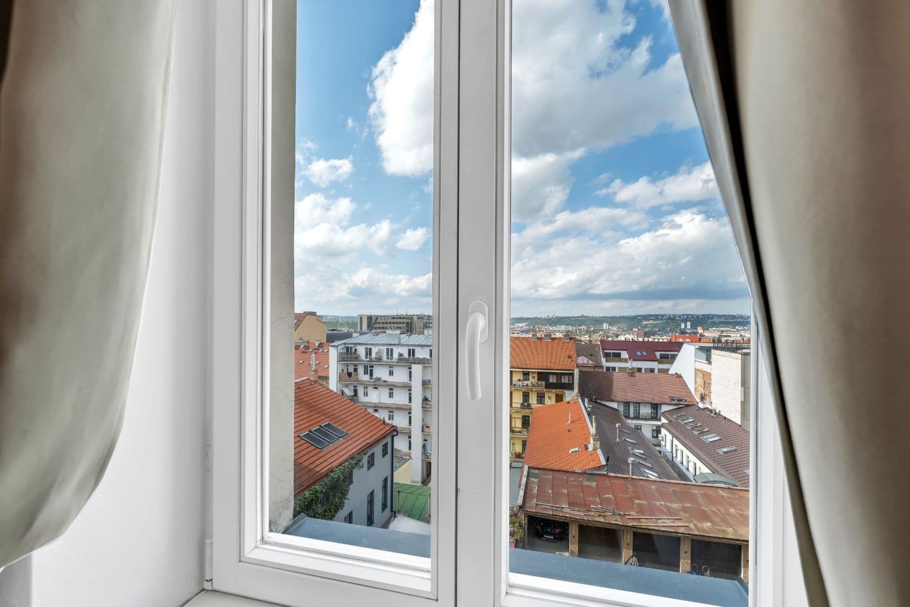 Prodej bytu 1+1 41 m², Bořivojova, Praha, Praha Prodej bytu 1+1 41 m², Bořivojova, Praha, Praha