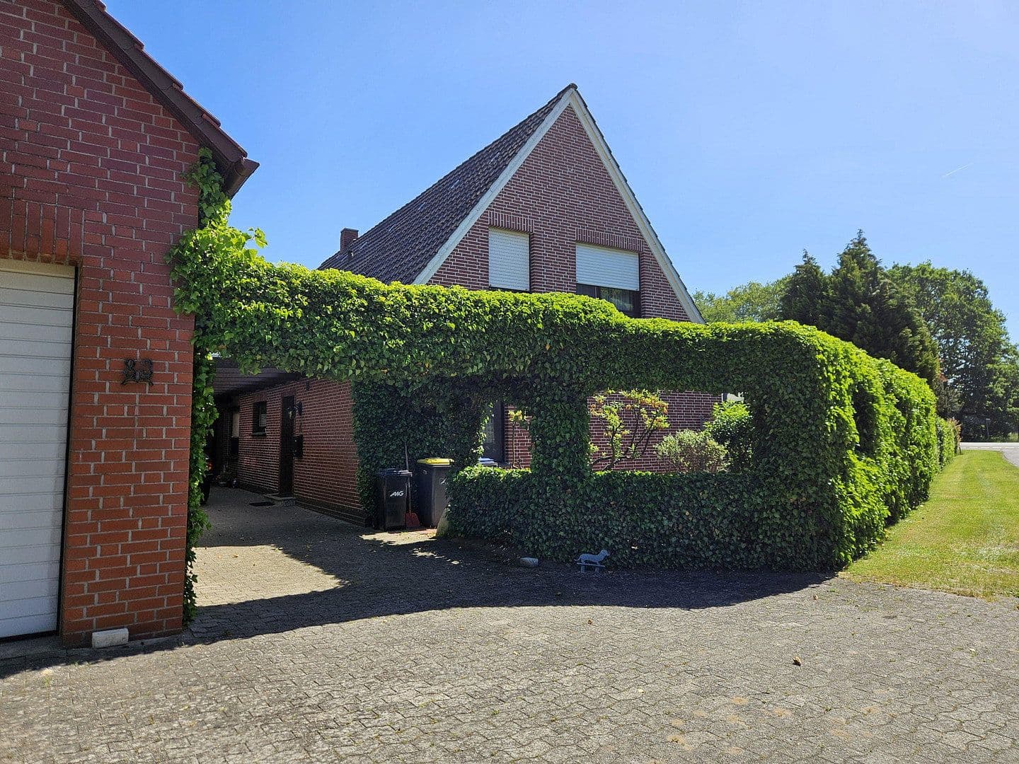 Prodej domu 243 m², pozemek 3.556 m², Barver, Dolní Sasko Prodej domu 243 m², pozemek 3.556 m², Barver, Dolní Sasko