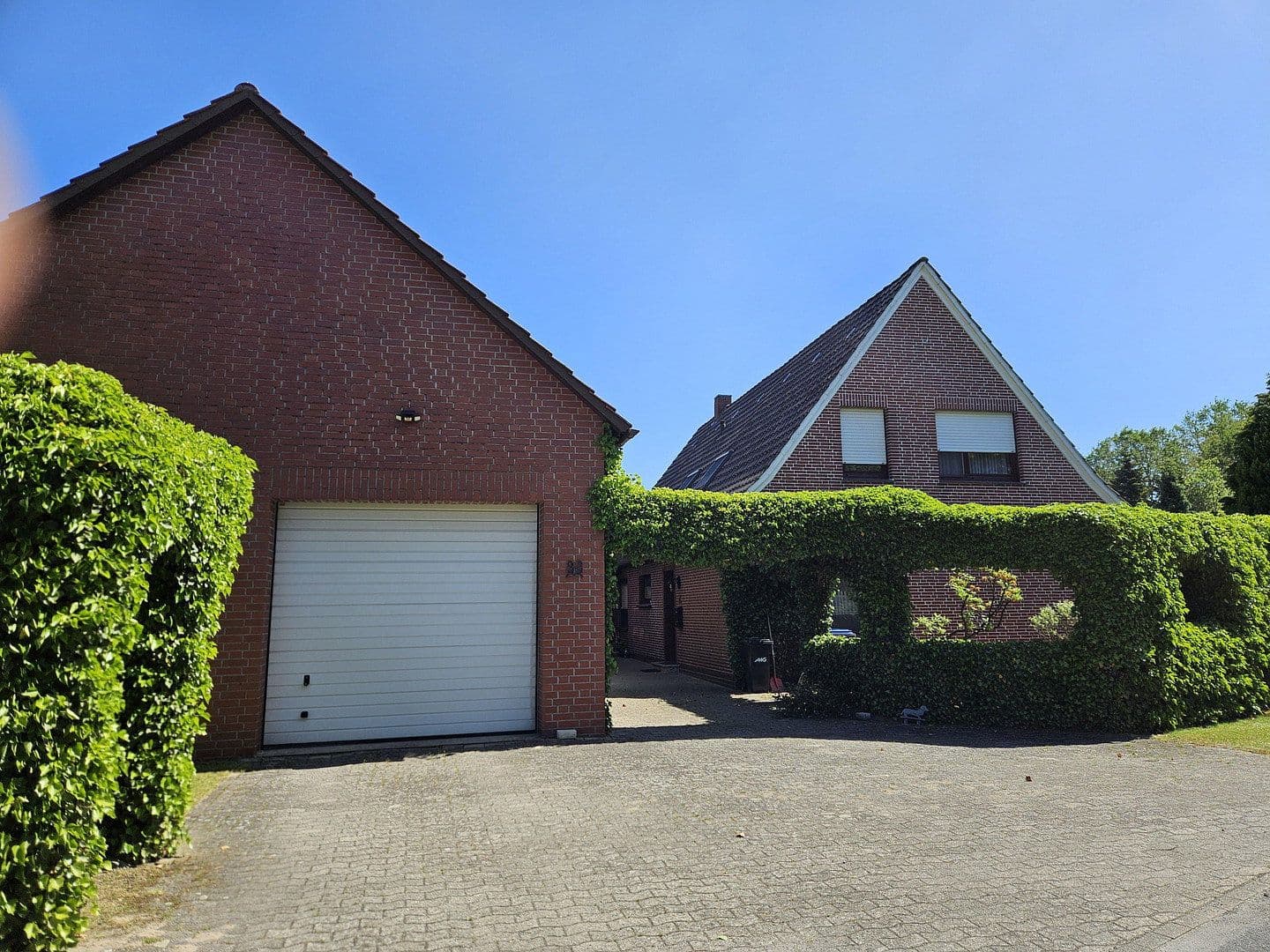 Prodej domu 243 m², pozemek 3.556 m², Barver, Dolní Sasko Prodej domu 243 m², pozemek 3.556 m², Barver, Dolní Sasko