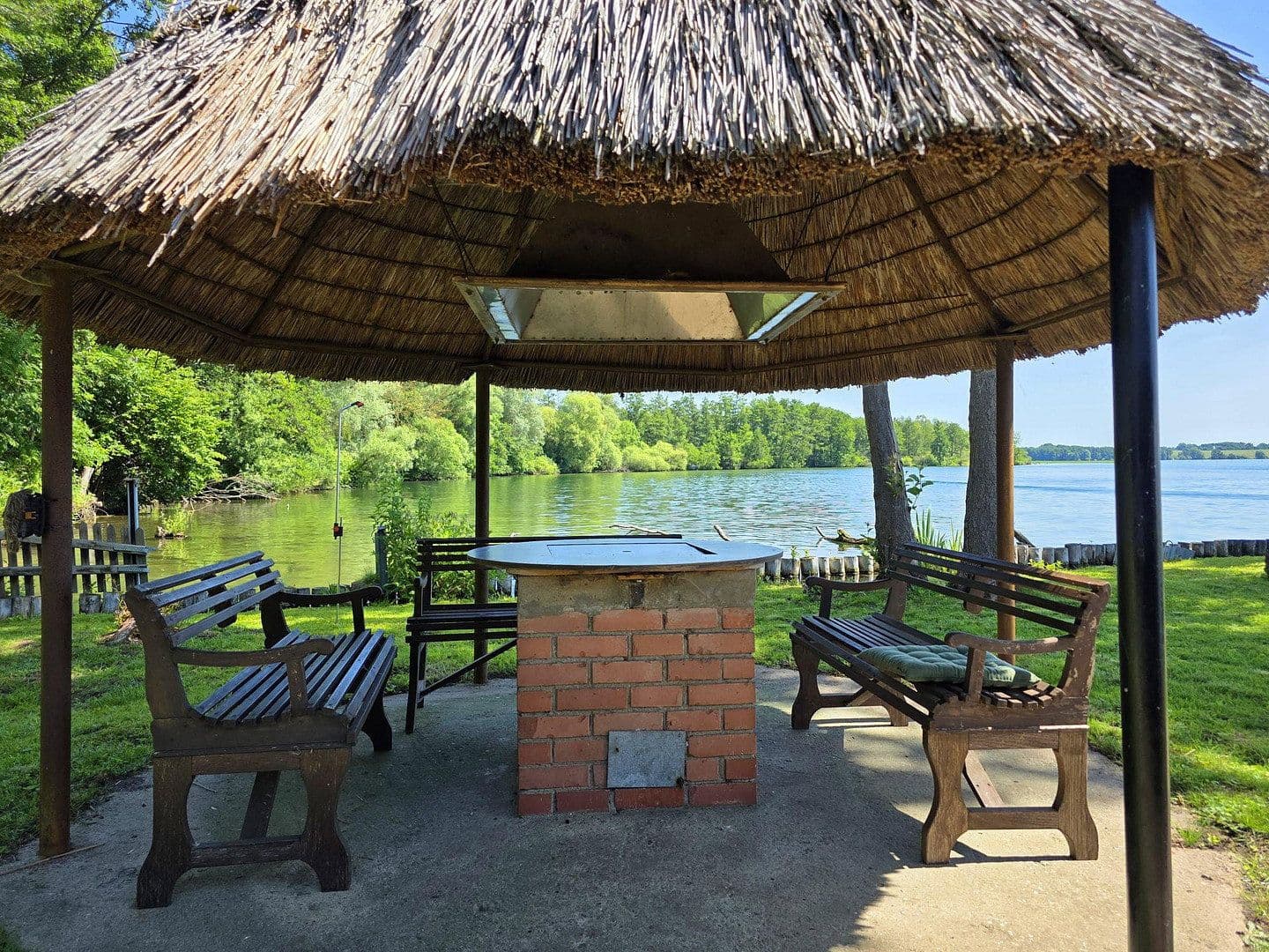 Prodej domu 10 m², pozemek 924 m², Schwerin, Mecklenburg-Vorpommern Prodej domu 10 m², pozemek 924 m², Schwerin, Mecklenburg-Vorpommern