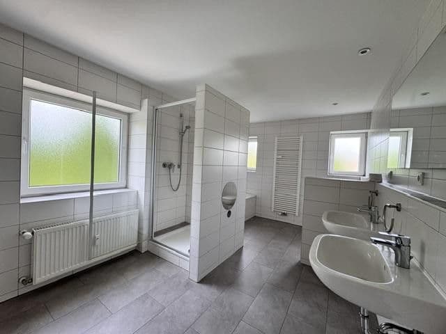 Pronájem bytu 7+1 185 m², Allendorf, Hessen Pronájem bytu 7+1 185 m², Allendorf, Hessen
