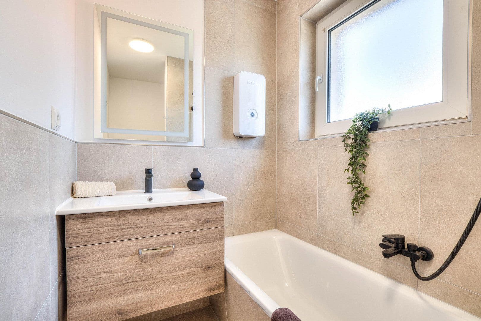 Prodej bytu 3+1 74 m², Lünen, Severní Porýní-Vestfálsko Prodej bytu 3+1 74 m², Lünen, Severní Porýní-Vestfálsko