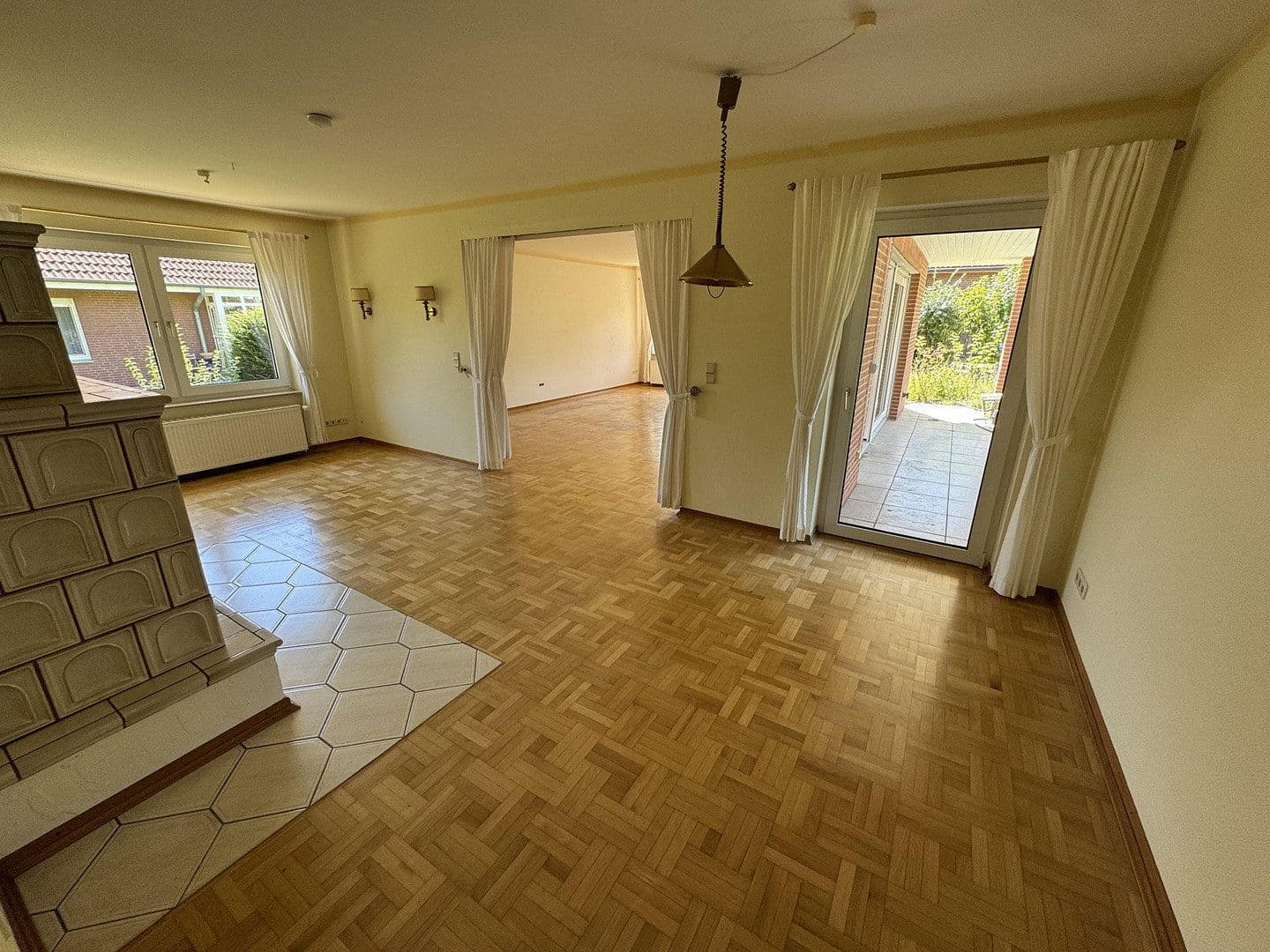 Prodej domu 135 m², pozemek 778 m², Burgwedel, Dolní Sasko Prodej domu 135 m², pozemek 778 m², Burgwedel, Dolní Sasko