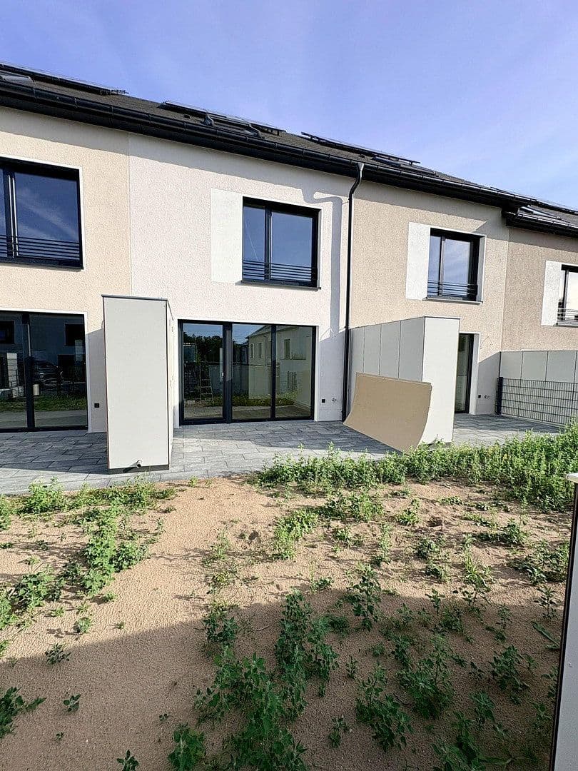 Pronájem domu 145 m², pozemek 115 m², Lilienstrasse 29., Stein, Bavorsko Pronájem domu 145 m², pozemek 115 m², Lilienstrasse 29., Stein, Bavorsko