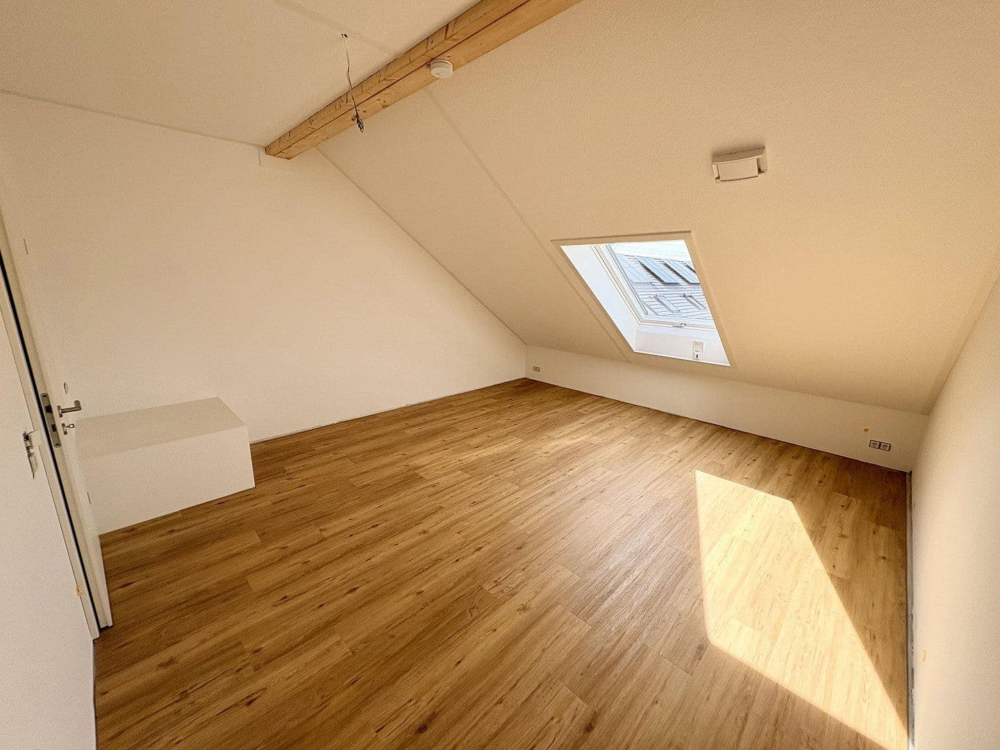 Pronájem domu 145 m², pozemek 115 m², Lilienstrasse 29., Stein, Bavorsko Pronájem domu 145 m², pozemek 115 m², Lilienstrasse 29., Stein, Bavorsko