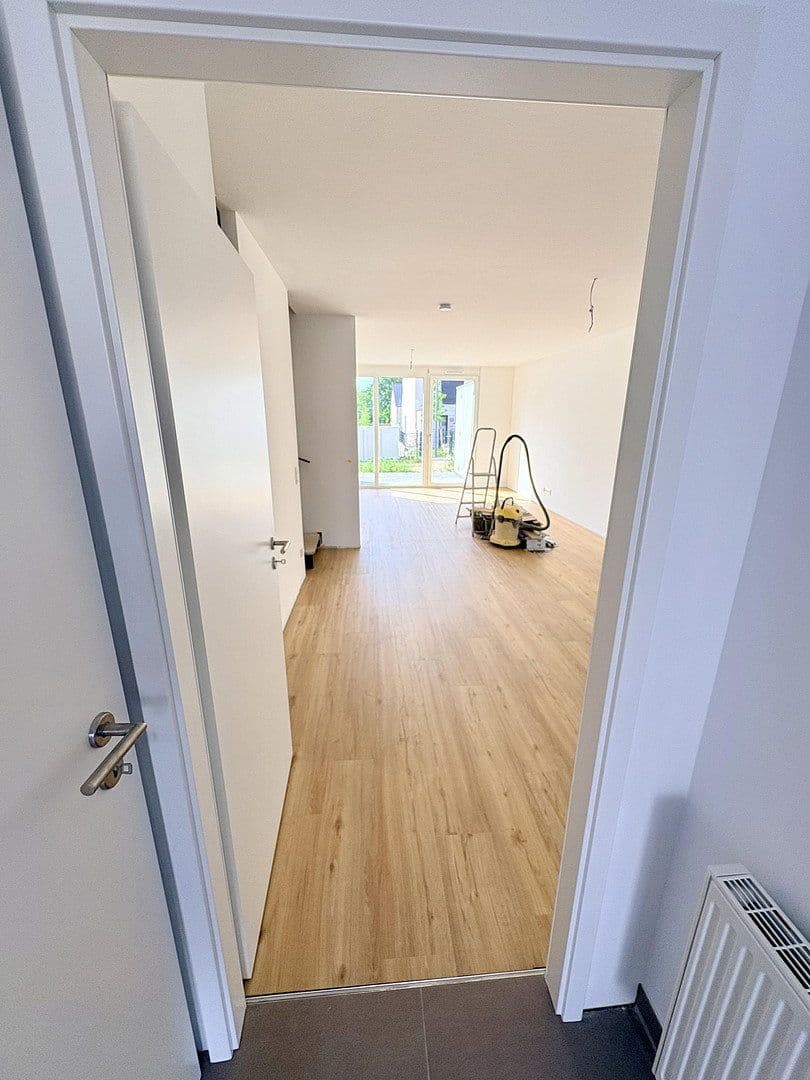 Pronájem domu 145 m², pozemek 115 m², Lilienstrasse 29., Stein, Bavorsko Pronájem domu 145 m², pozemek 115 m², Lilienstrasse 29., Stein, Bavorsko