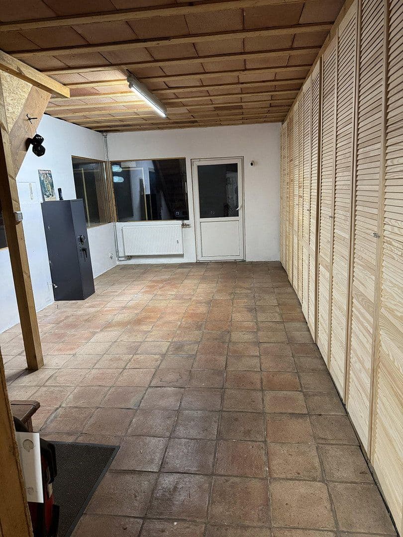 Prodej nebytového prostoru 5.404 m², Zur Alten Landebahn 8, Neuhardenberg, Braniborsko Prodej nebytového prostoru 5.404 m², Zur Alten Landebahn 8, Neuhardenberg, Braniborsko