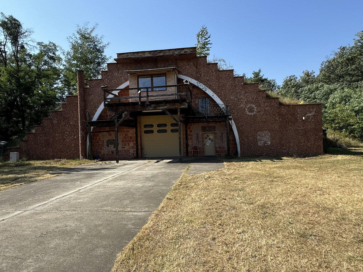 Prodej nebytového prostoru 5.404 m², Zur Alten Landebahn 8, Neuhardenberg, Braniborsko Prodej nebytového prostoru 5.404 m², Zur Alten Landebahn 8, Neuhardenberg, Braniborsko