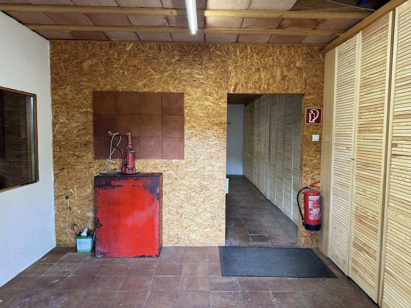 Prodej nebytového prostoru 5.404 m², Zur Alten Landebahn 8, Neuhardenberg, Braniborsko Prodej nebytového prostoru 5.404 m², Zur Alten Landebahn 8, Neuhardenberg, Braniborsko