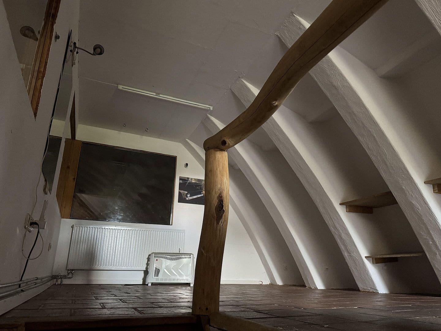 Prodej nebytového prostoru 5.404 m², Zur Alten Landebahn 8, Neuhardenberg, Braniborsko Prodej nebytového prostoru 5.404 m², Zur Alten Landebahn 8, Neuhardenberg, Braniborsko