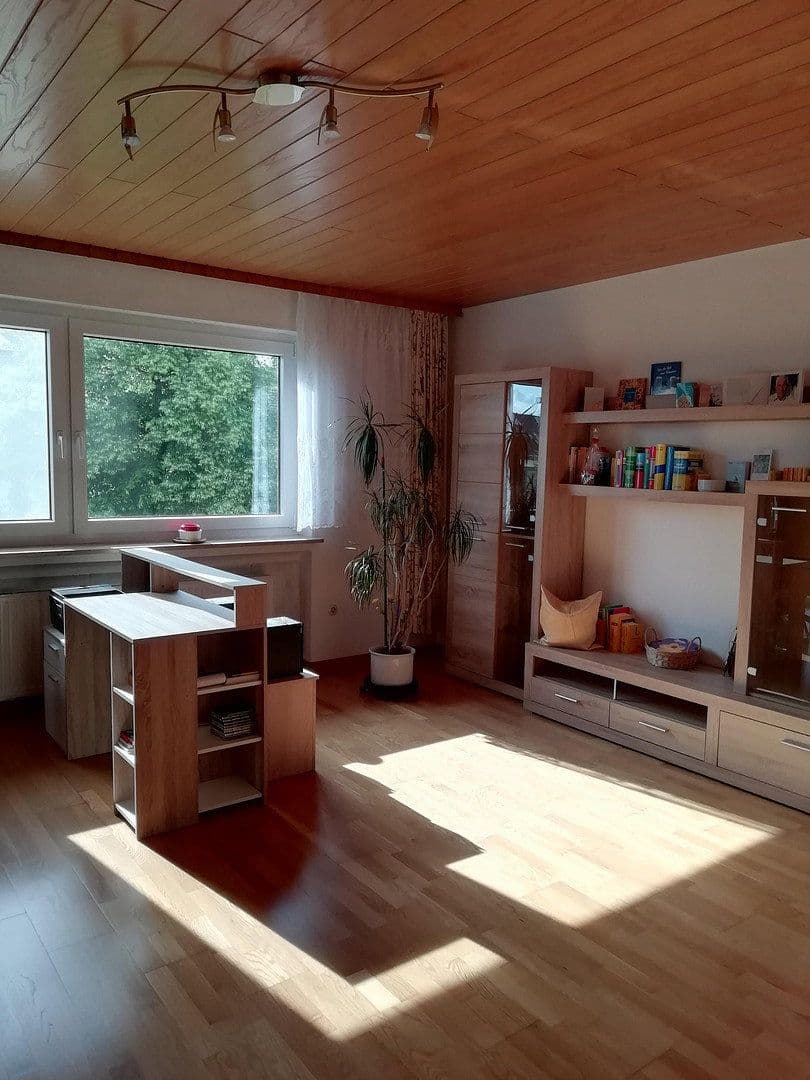 Prodej bytu 3+1 72 m², Reutlingen, Bádensko-Württembersko Prodej bytu 3+1 72 m², Reutlingen, Bádensko-Württembersko