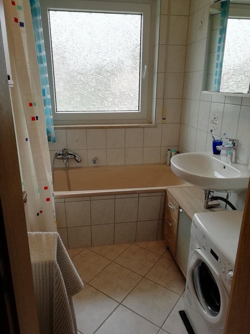 Prodej bytu 3+1 72 m², Reutlingen, Bádensko-Württembersko Prodej bytu 3+1 72 m², Reutlingen, Bádensko-Württembersko