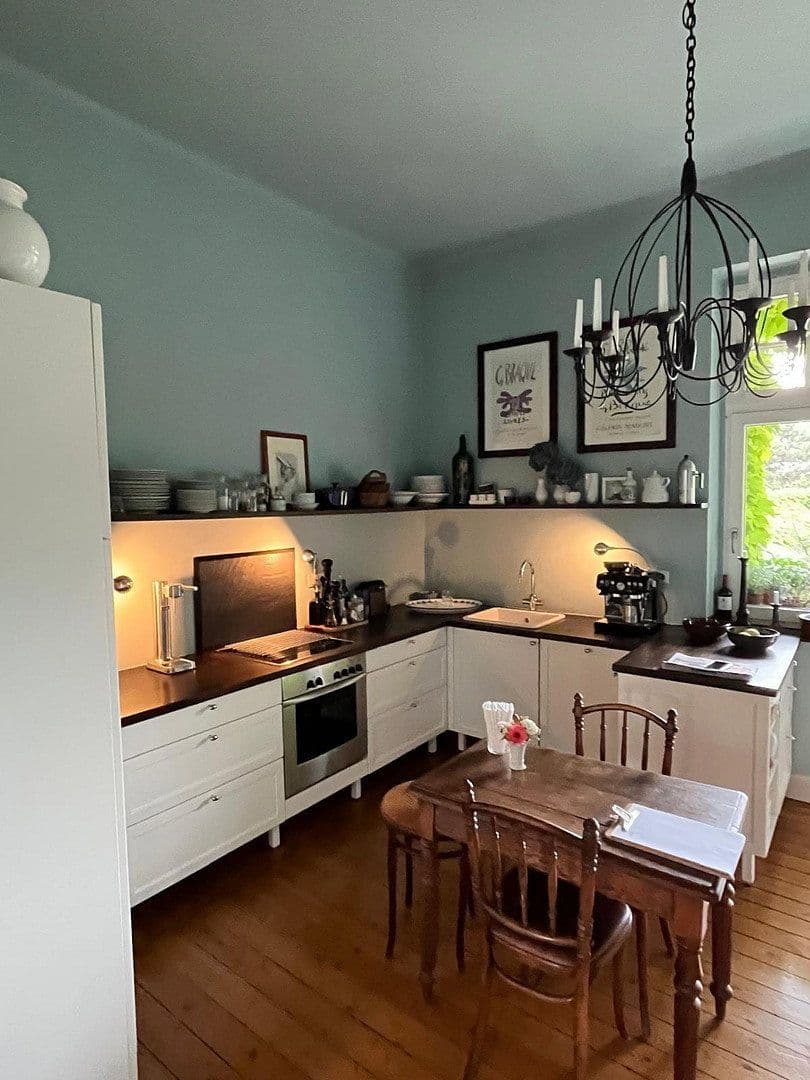 Pronájem bytu 4+1 115 m², Ludenberger Straße 11, düsseldorf, Severní Porýní-Vestfálsko Pronájem bytu 4+1 115 m², Ludenberger Straße 11, düsseldorf, Severní Porýní-Vestfálsko