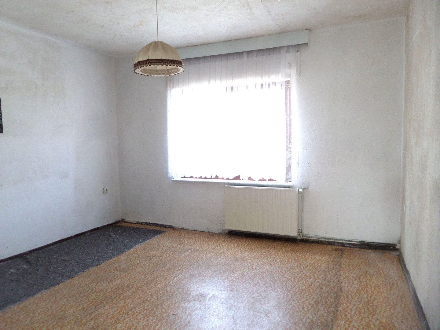 Prodej domu 131 m², pozemek 570 m², Lauchhammer, Braniborsko Prodej domu 131 m², pozemek 570 m², Lauchhammer, Braniborsko