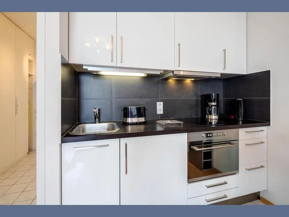 Pronájem bytu 1+1 26 m², Elektrastrasse 11, München, Bavorsko Pronájem bytu 1+1 26 m², Elektrastrasse 11, München, Bavorsko