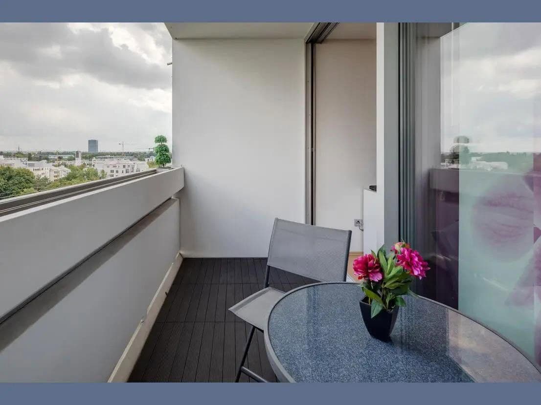 Pronájem bytu 1+1 26 m², Elektrastrasse 11, München, Bavorsko Pronájem bytu 1+1 26 m², Elektrastrasse 11, München, Bavorsko