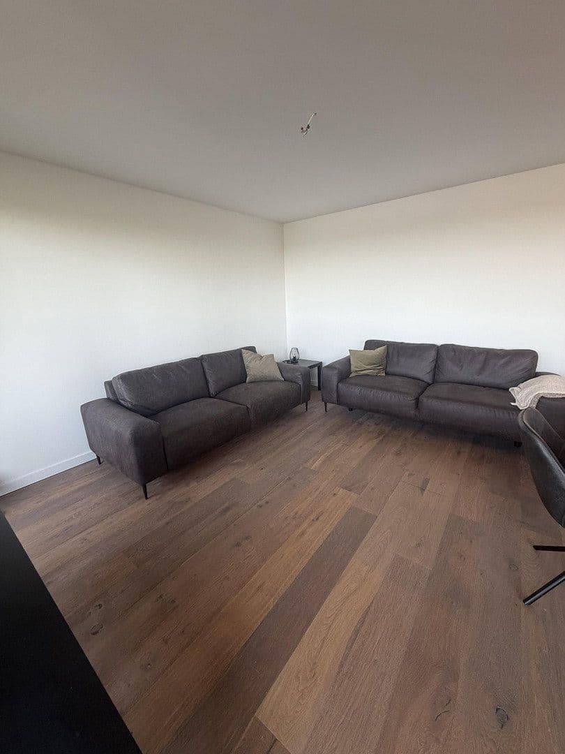 Pronájem bytu 3+1 118 m², Viktoriastr 43, Bochum, Severní Porýní-Vestfálsko Pronájem bytu 3+1 118 m², Viktoriastr 43, Bochum, Severní Porýní-Vestfálsko