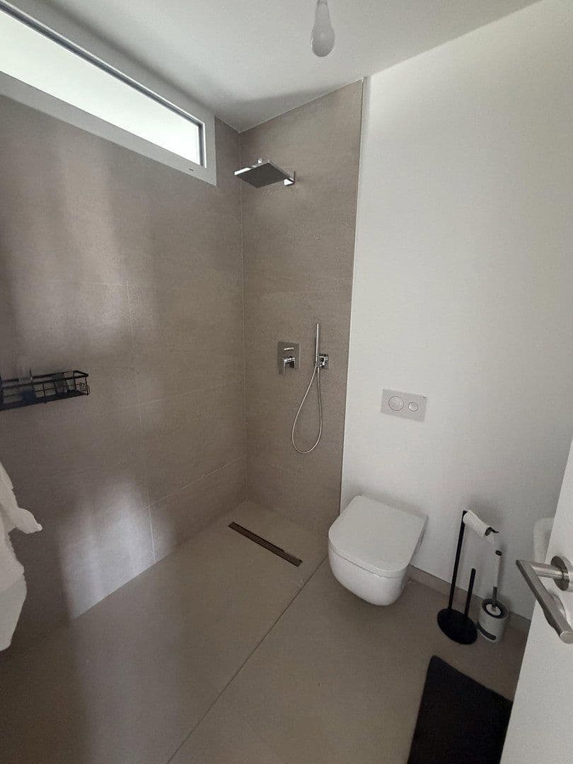 Pronájem bytu 3+1 118 m², Viktoriastr 43, Bochum, Severní Porýní-Vestfálsko Pronájem bytu 3+1 118 m², Viktoriastr 43, Bochum, Severní Porýní-Vestfálsko