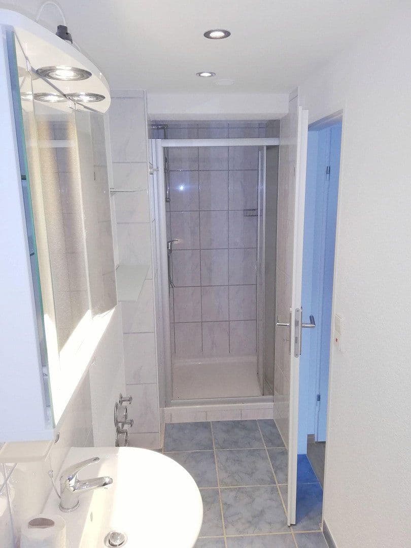 Pronájem bytu 3+1 58 m², Kürnberger Str. 15, Schopfheim, Bádensko-Württembersko Pronájem bytu 3+1 58 m², Kürnberger Str. 15, Schopfheim, Bádensko-Württembersko