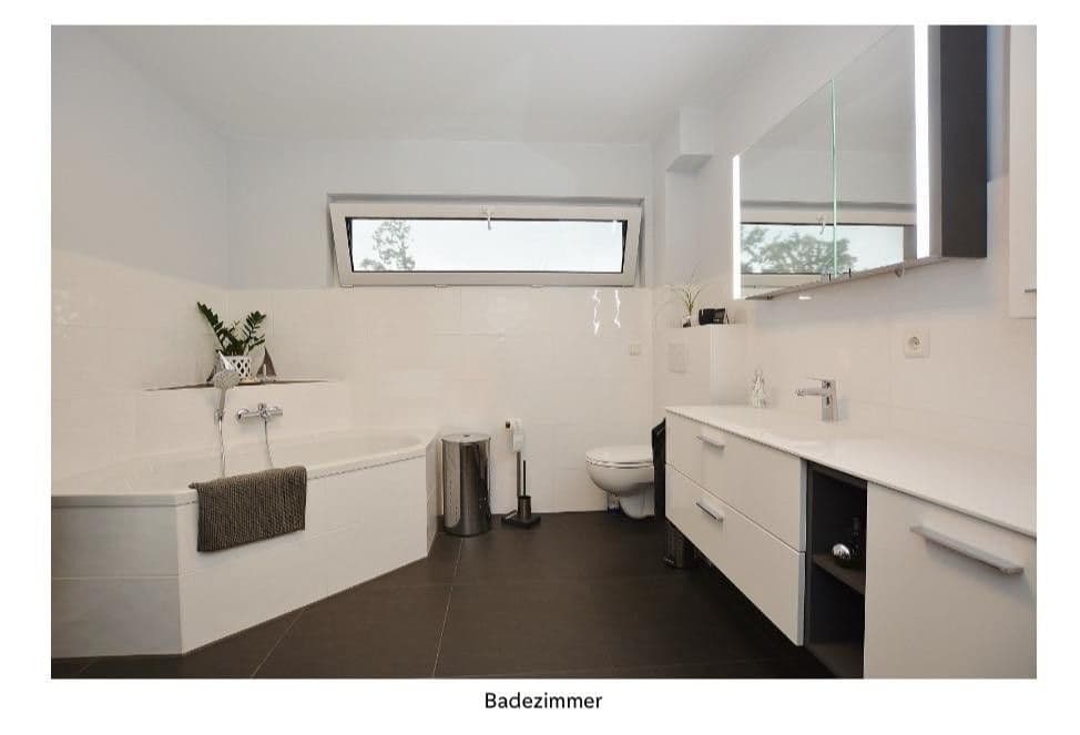 Pronájem domu 136 m², pozemek 285 m², Wolfsburg, Dolní Sasko Pronájem domu 136 m², pozemek 285 m², Wolfsburg, Dolní Sasko