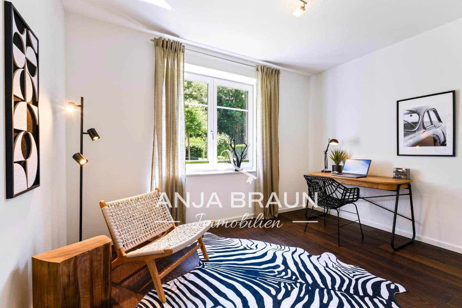 Prodej bytu 4+1 129 m², Hamburg, Hamburg Prodej bytu 4+1 129 m², Hamburg, Hamburg